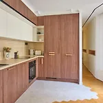 Elegant Central Flat In Paris, Near Saint Germain