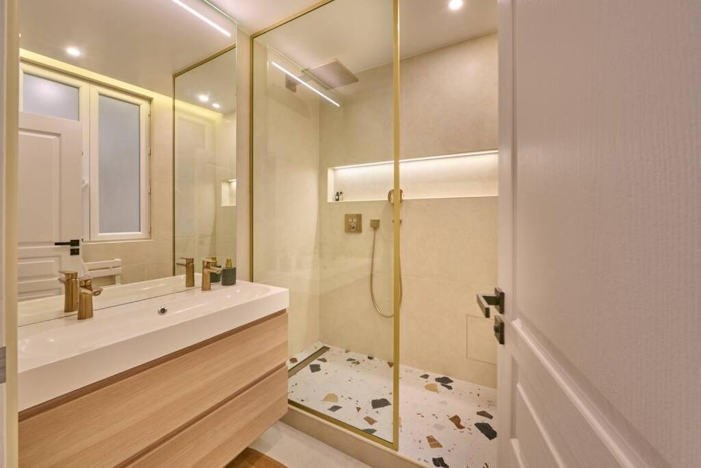Elegant Flat In Paris, Near Saint Germain * Parigi
